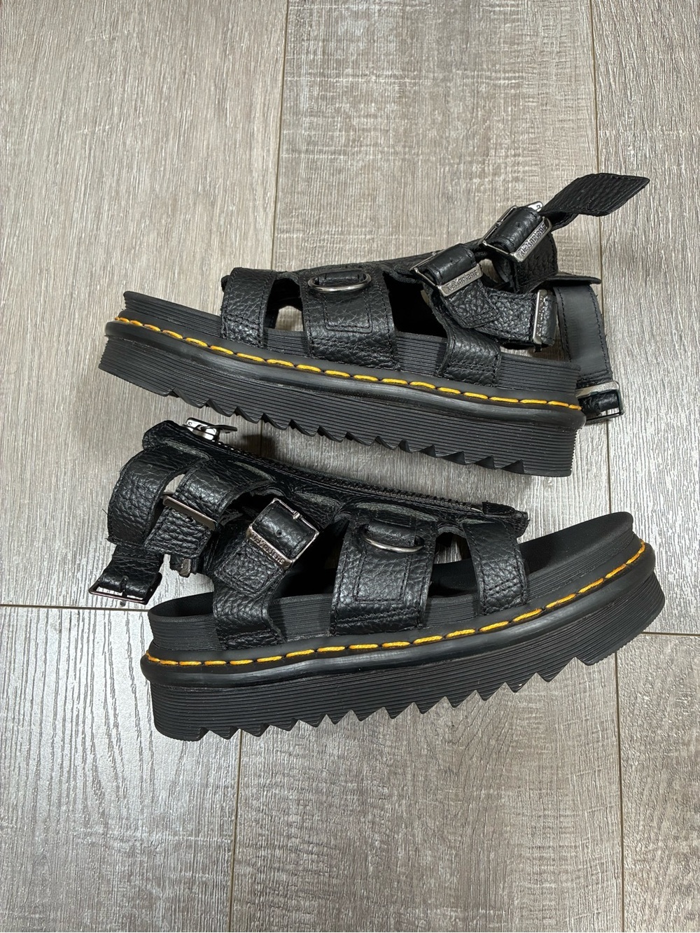 Dr. Martens Olson Black Leather Gladiator Platform Zip Sandals Size 5